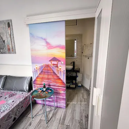 Flamingo, Entrada Privada Y Bano Privado En By Flamingo House, No Fumadores Apartment Arrecife (Lanzarote)