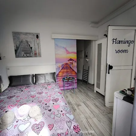 Flamingo, Entrada Privada Y Bano Privado En By Flamingo House, No Fumadores *