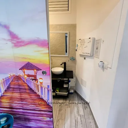 Апартаменты Flamingo, Entrada Privada Y Bano Privado En By Flamingo House, No Fumadores